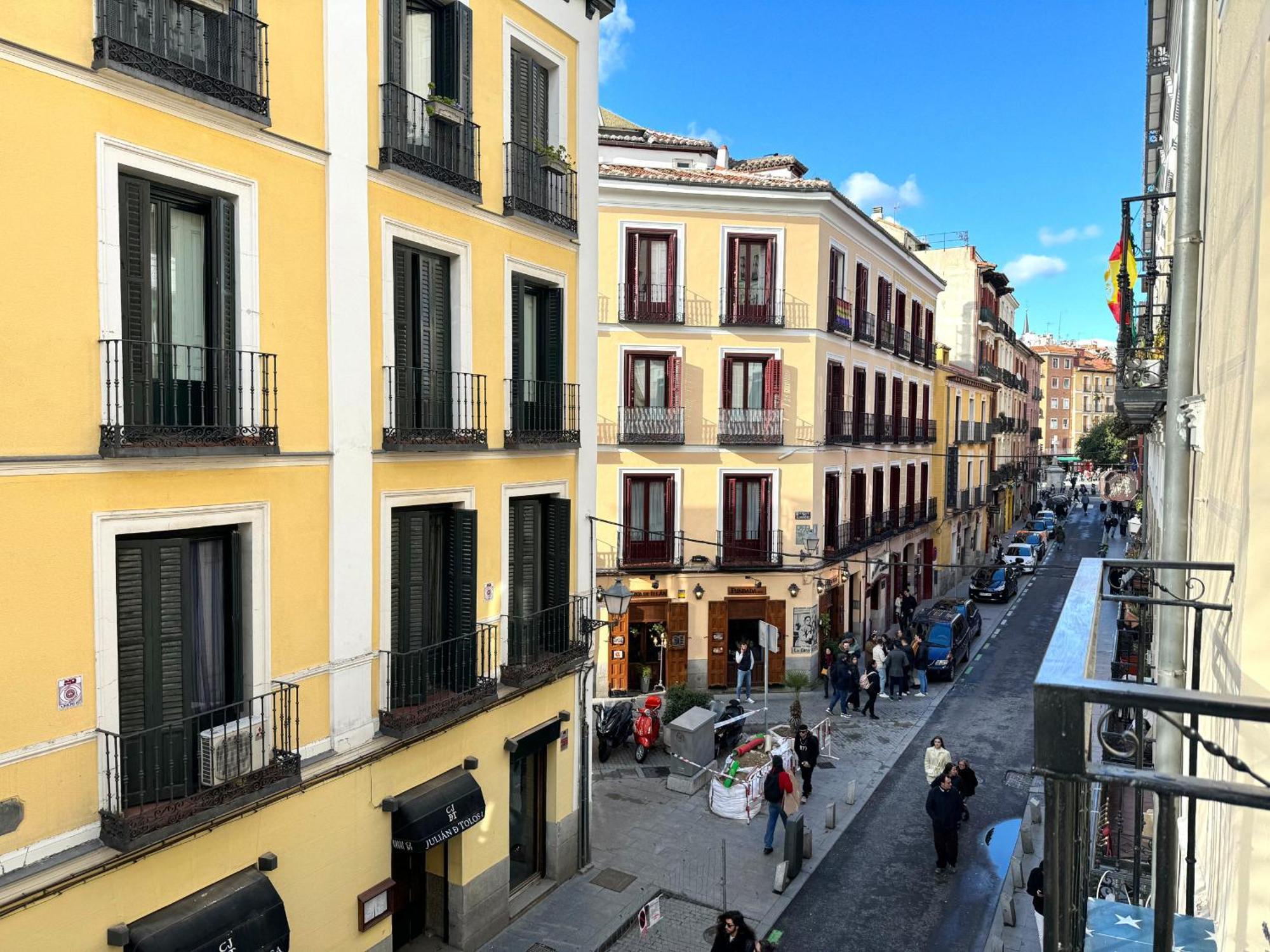 Cavabajasuites 2 Madrid Exterior foto